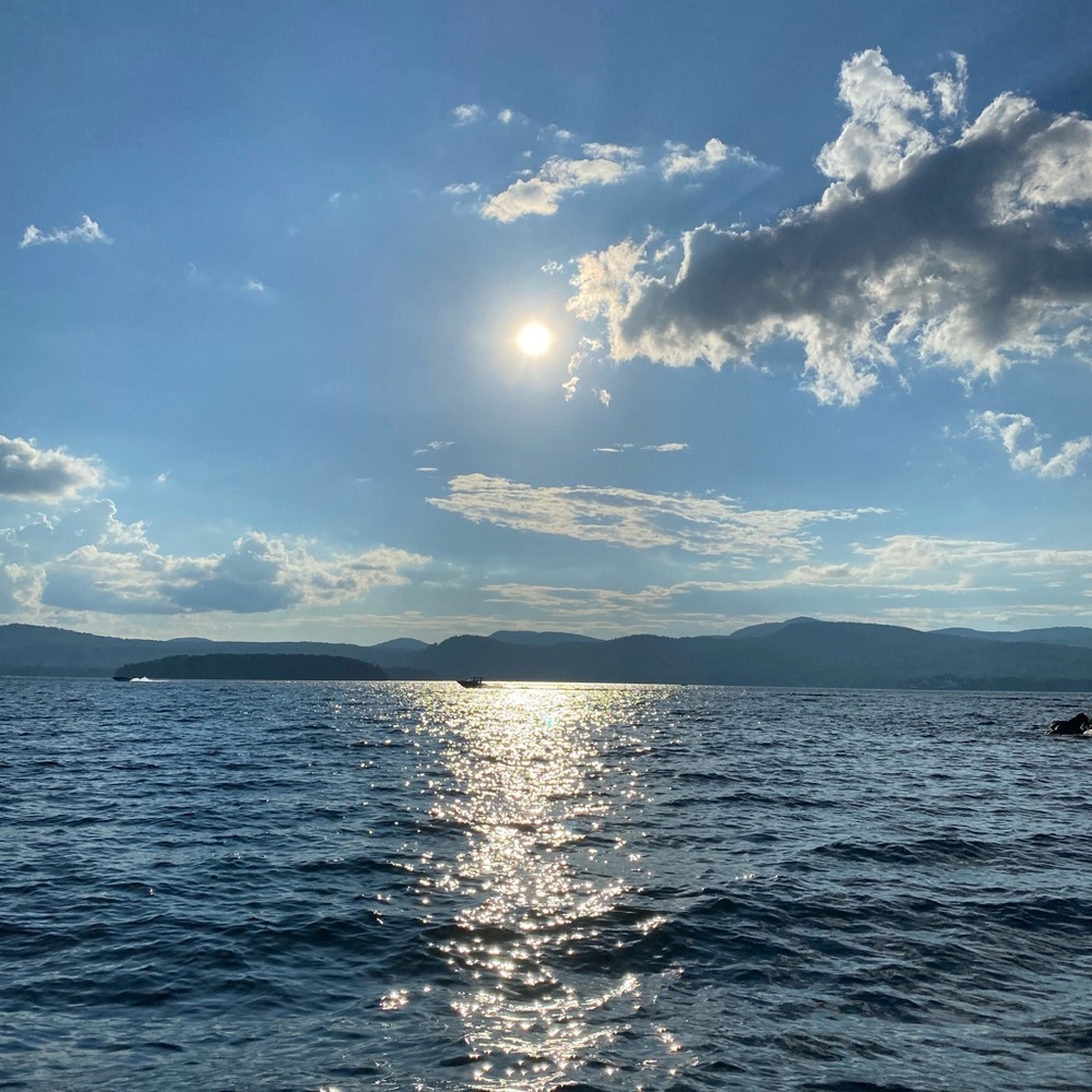 Meet your Posher, Caroline